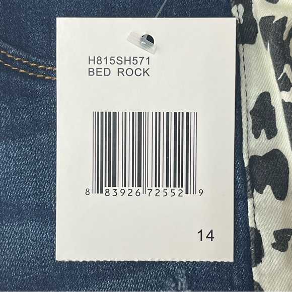 HUDSON JEANS NWT SHORT SHORT JEAN SHORTS IN BLUE BED ROCK COW PRINT 14 16 GIRLS - Picture 6 of 12